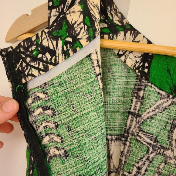 VINTAGE - Handmade patterned dress - Picture 7 of 8